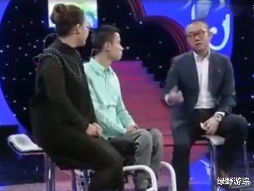 年轻小伙下身瘫痪,妻子却生下3个孩子,涂磊:这孩子谁的?