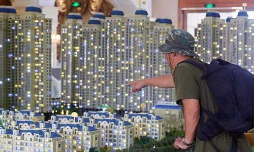 房价下跌，业主开始“抱团取暖”，一月就赚了百万？官方出手了