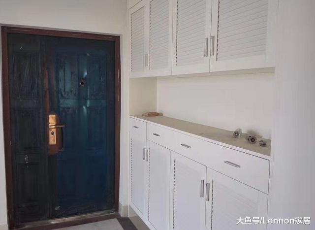 小户型收纳空间不足，试试这3种多功能设计，储物使用两不误