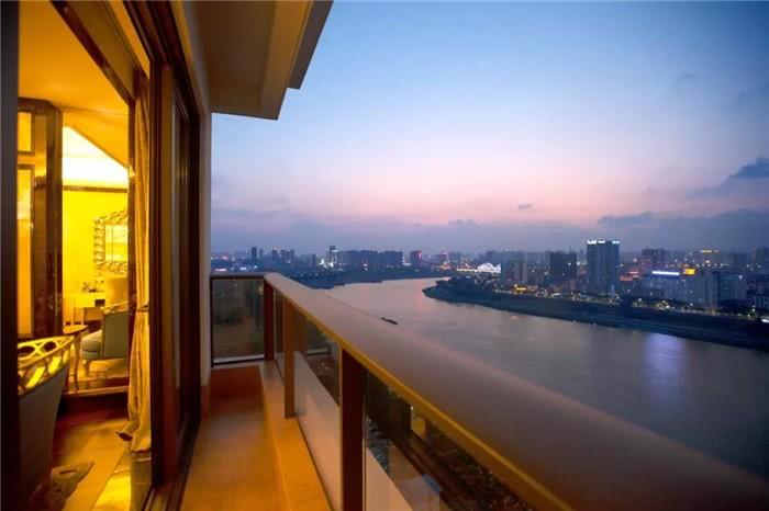 原来你是这样的顶级豪宅！有点意思！