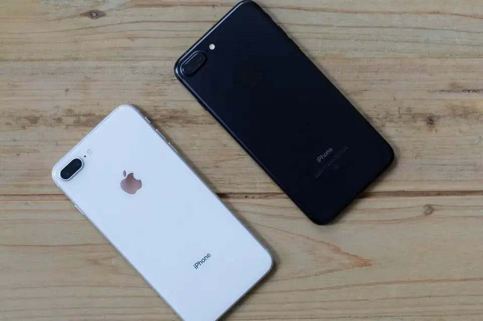 iPhone 8P向国产机致敬，走上性价比路线！