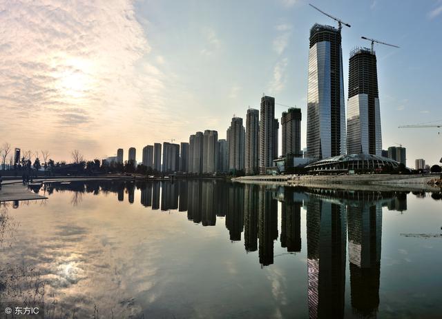 今年不买房一年又白忙？限购松绑央行降准，楼市即将策马狂奔！