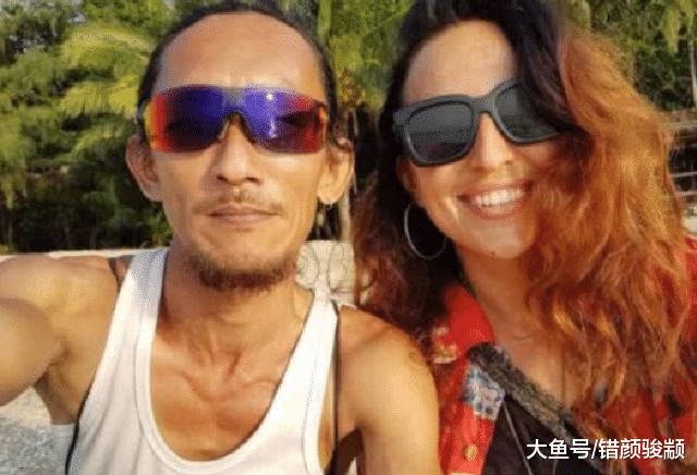 泰国流浪汉住山洞，还有美女环绕左右，“惊动”警察后方知其身份