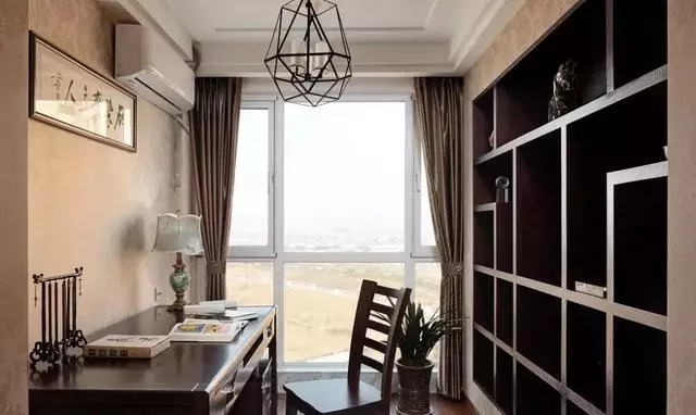 126平新中式三居室，大理石电视墙搭配古典中式家居，儒雅又大气！