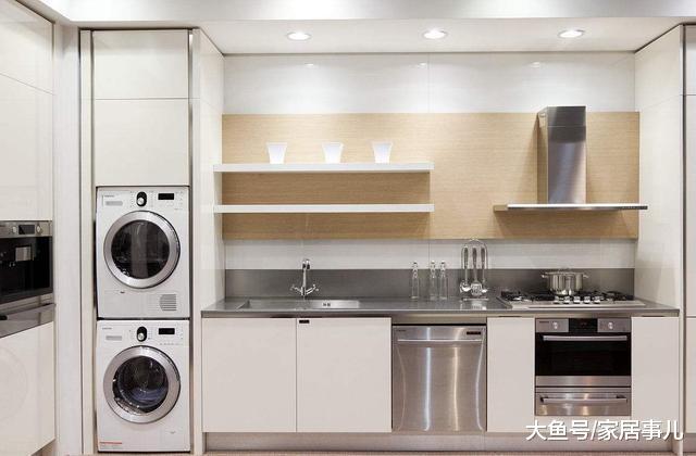 家里阳台该不该放洗衣机? 看完外国朋友的做法, 懊悔知晚了