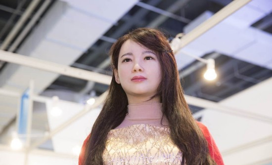 日本机器人“妻子”问世，98%的男性试用者满意，网友：雪中送炭