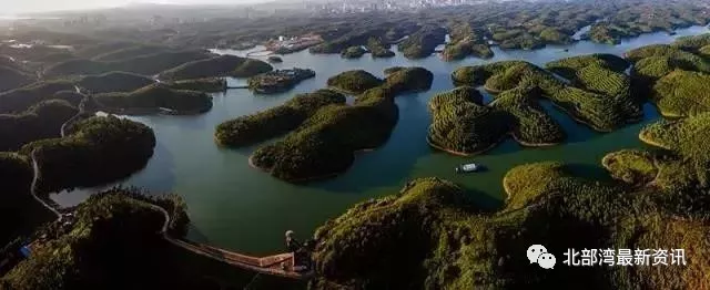 防城港有一条国内唯一全海景跑道