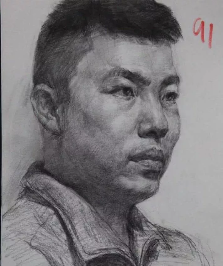 美术生“素描大神”试卷，仅1分的差距，一般人真看不明白！