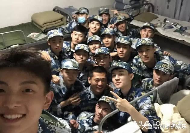 吳磊哭訴北電無人追，看到其舍友后，網友：要我我也不追啊！