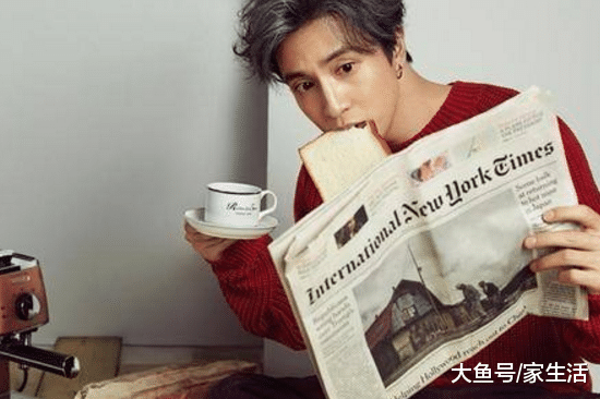 薛之謙曬出自己的豪宅，家常便飯也太豐盛了，餐桌都快放不下了