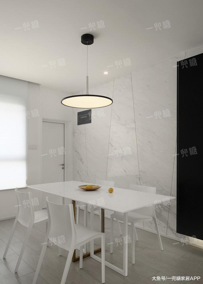 丁克夫妻裝極簡110平，看起來空無一物？原來極簡風這么燒錢