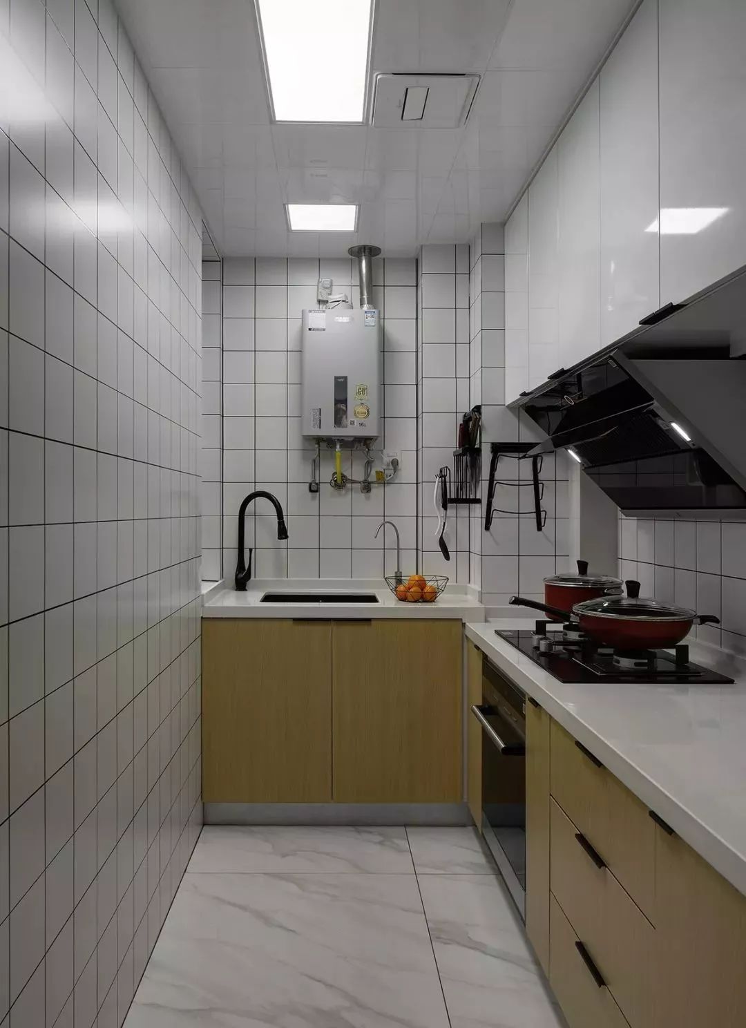 106平米的三居室，现代北欧风装修，花费18万，效果挺满意！