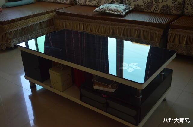 不管茶几有多大，这3样东西不能放茶几上，真不是迷信，都看看吧