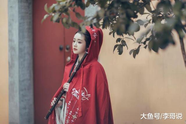 与人交谈时，少说自己这“三件事”