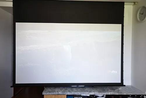 你家客厅只会放电视? 那真是OUT了, 现在客厅都流行这样装!