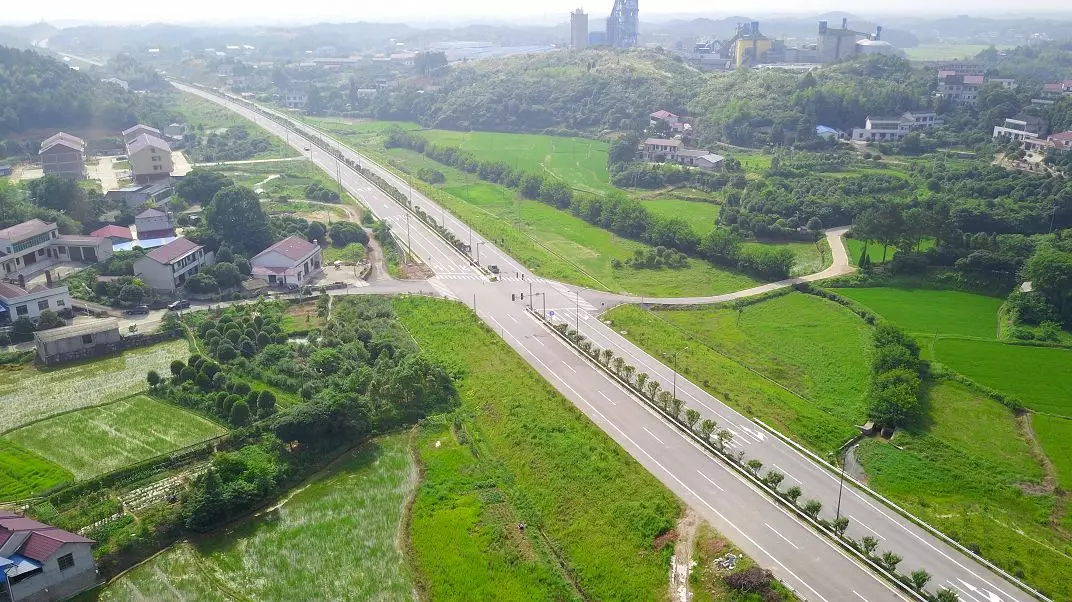 长沙又一条干线公路通车！设计时速80km，连接长沙南站和黄花机场