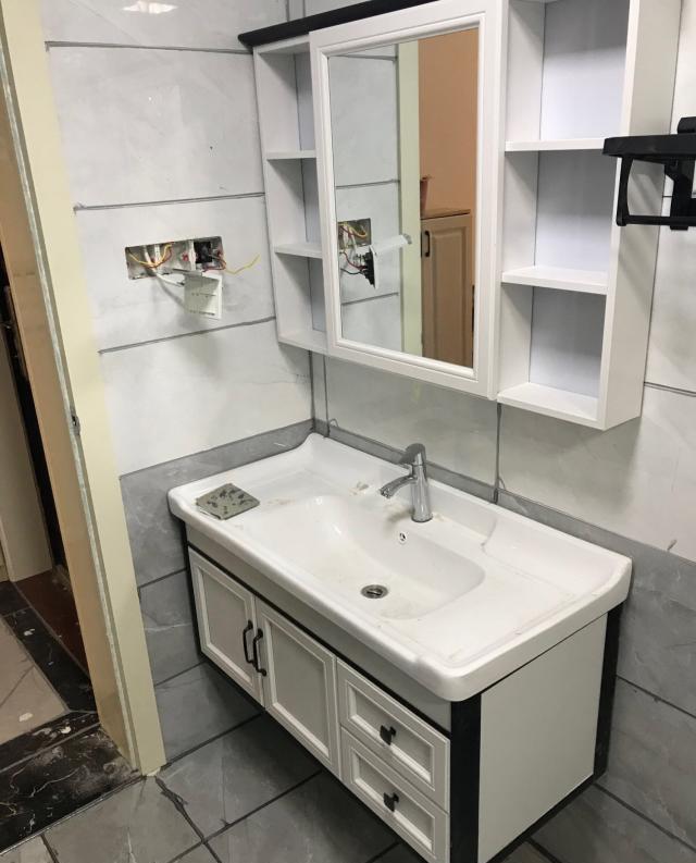 我家新房硬装终于完工，花了8W效果还不错，邻居参观都觉得不亏！