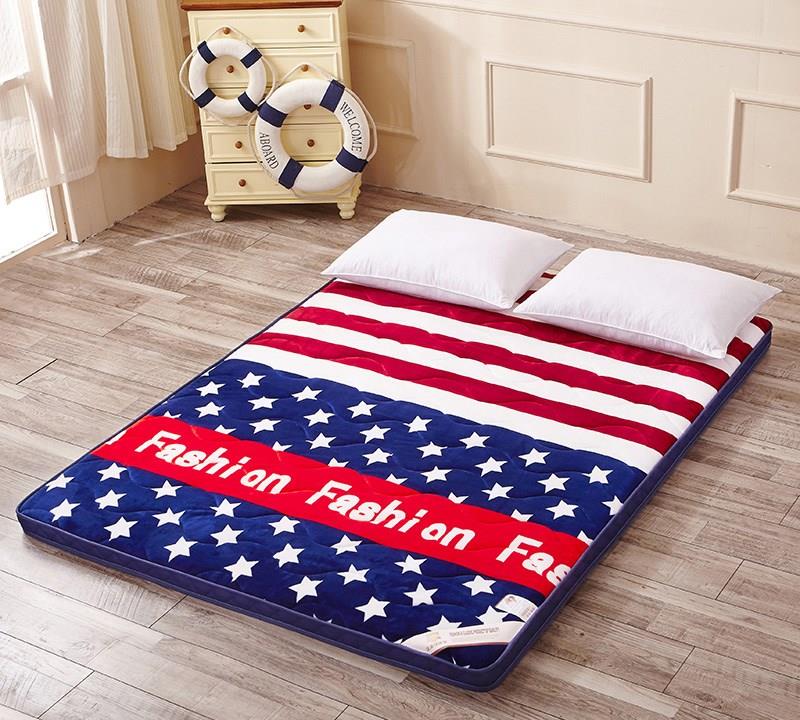 今年流行的新型床垫，我一眼就看中第3款，买来放在新家里