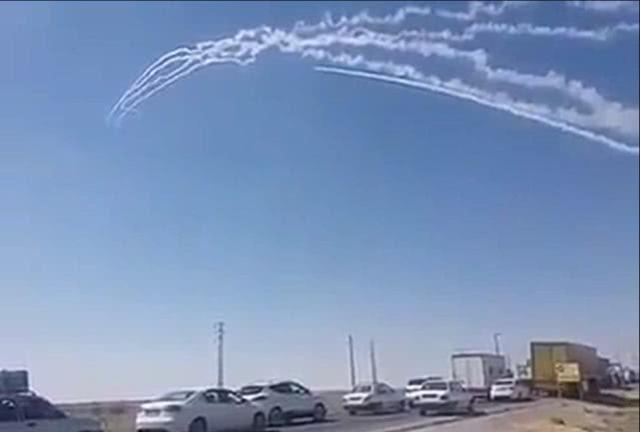 数枚导弹呼啸升空，叙利亚油轮被当场击沉，美：这就是下场