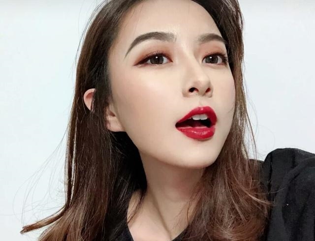 各个大牌口红烂番茄色，继阿玛尼405之后，迪奥999和小辣椒都失宠