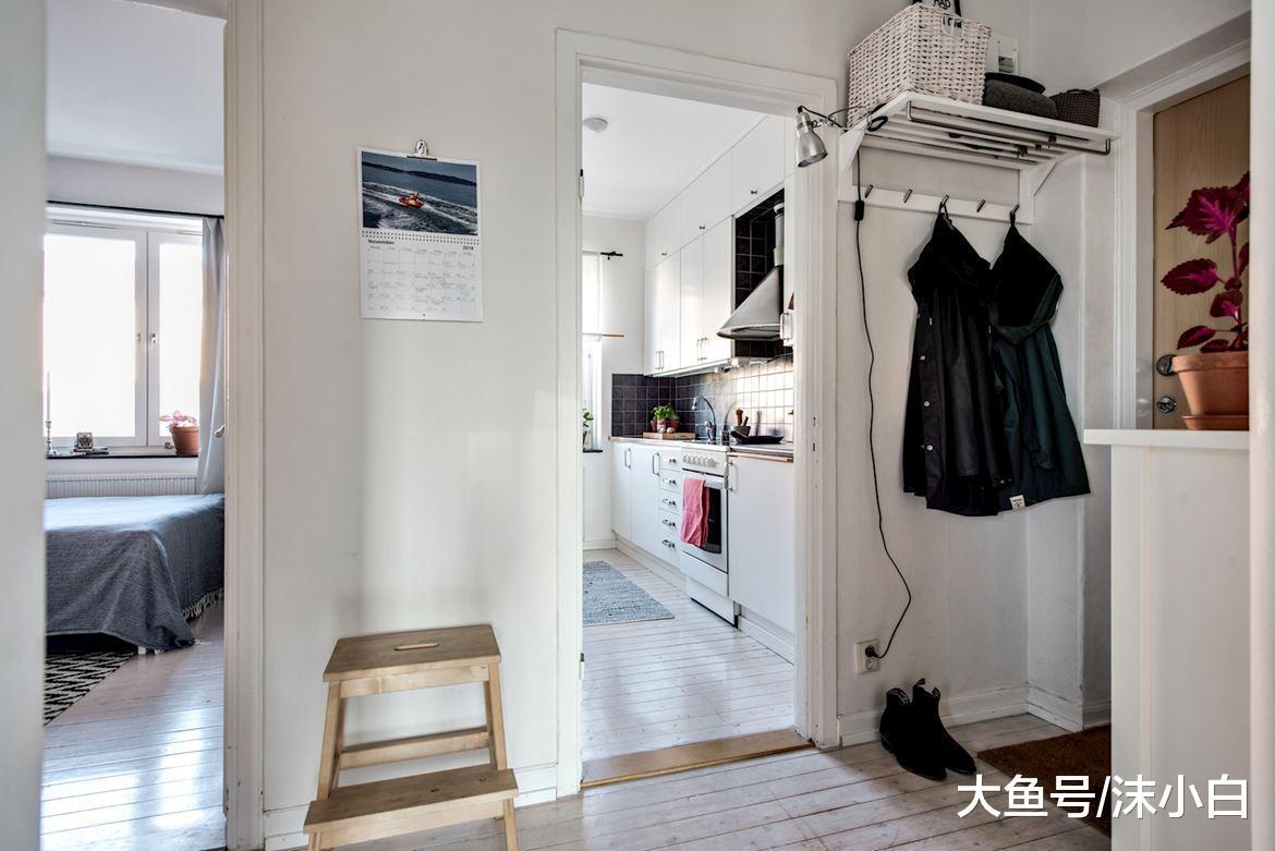 蜗居上海45平小户型, 一进门就被衣帽架迷住了, 客厅最漂亮! 晒晒