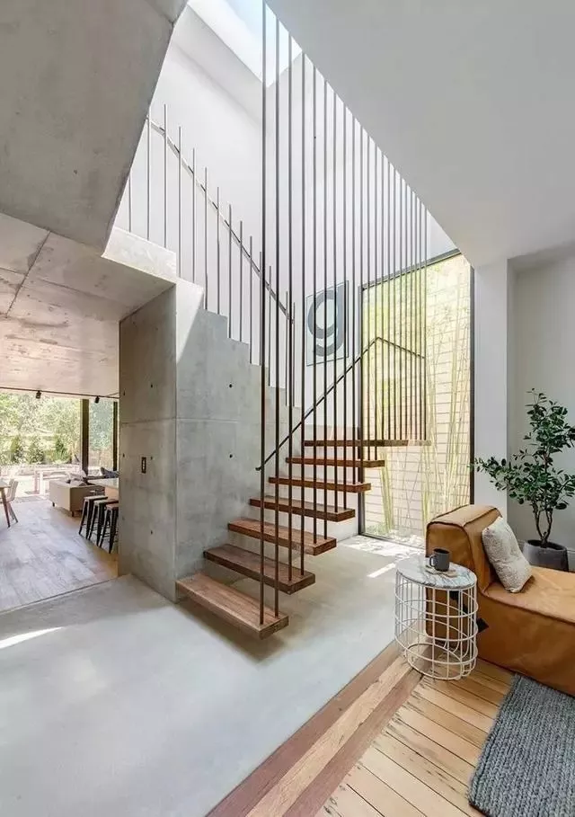 国外超流行的“悬浮式”楼梯，复试可以参考！