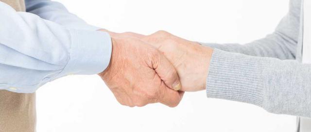 为什么老年人睡眠少？如何帮助老人提高睡眠质量？