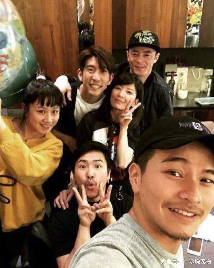 继贾静雯为闺蜜方志友发长文后，Mia爸爸坦言：没有教好女儿