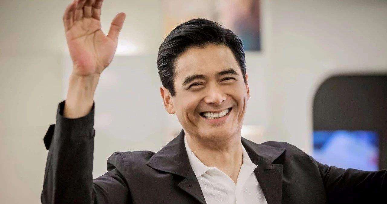 尽管别人嘲笑，但是他依旧努力，现在被别人羡慕