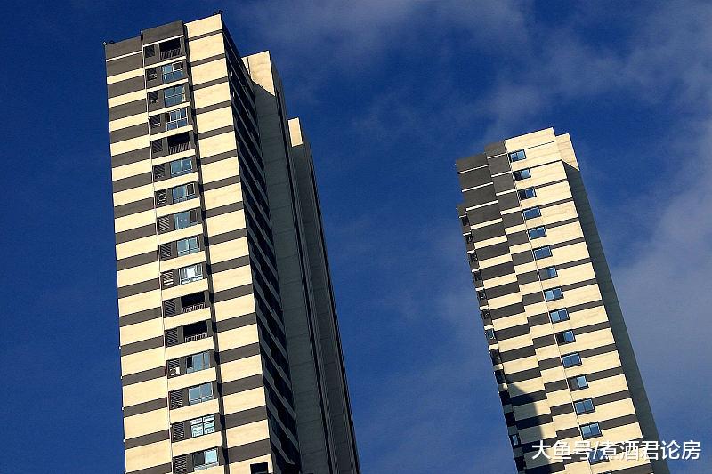 “1420套房”被甩卖，楼市开始“脱虚向实”，炒房客正在离场
