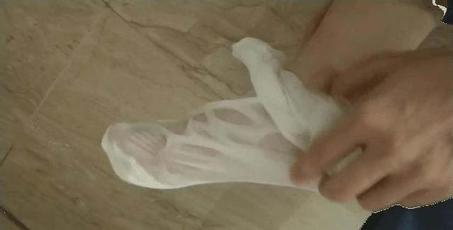 新发现一种万人迷叫“全能足膜”，上市18秒被抢空，网友：秒变少女足