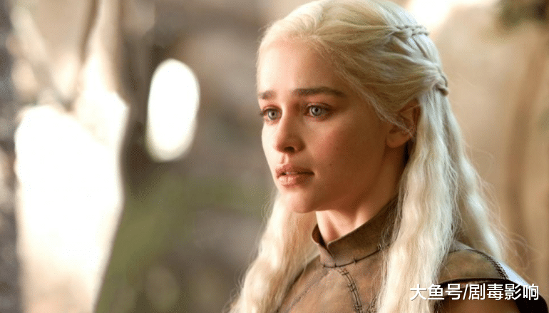 龙妈透露《权游》裸戏为被迫拍摄,每次拍摄都要在洗手间大哭一场