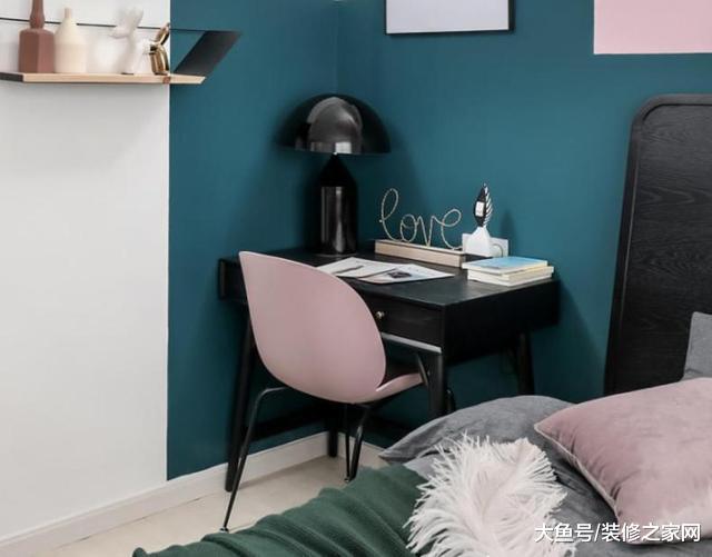 26㎡小边套改造，妹妹做了个撞色设计