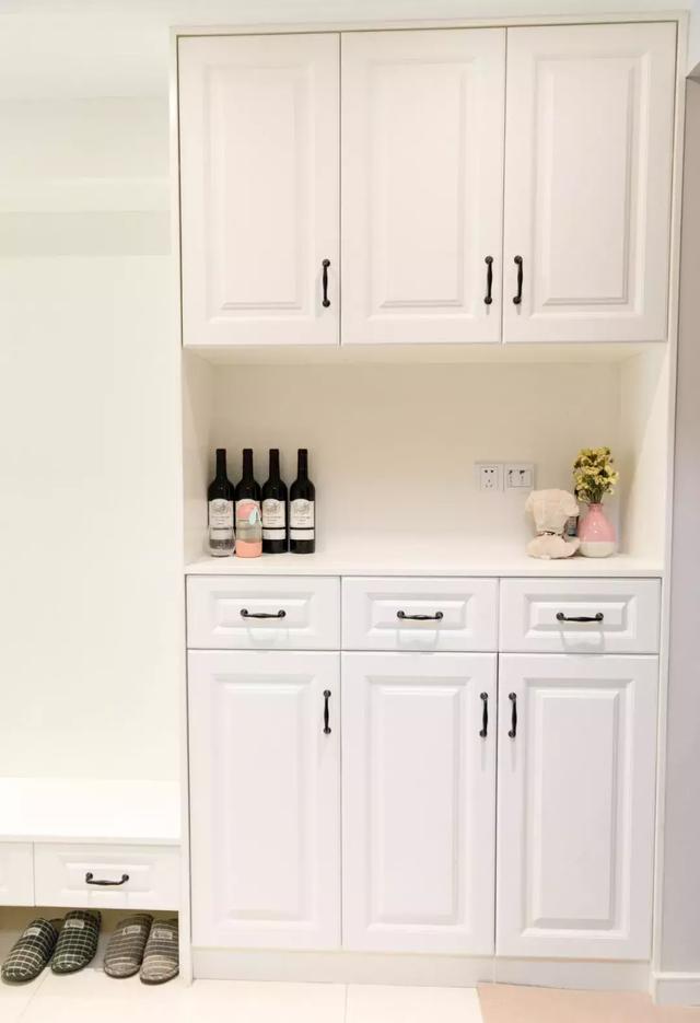 晒晒我家60平小两房，不同的区域都做储物空间，更适合家庭居住