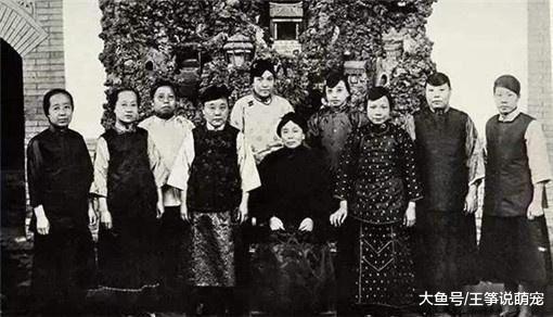 她3岁成孤儿，17岁成美国第一，40岁离婚，却创造5个中国第一