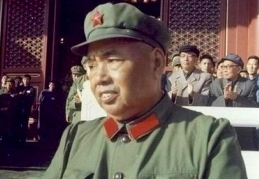 血战谅山，邓小平为何让74岁的许世友挂帅？只因害怕这个国家