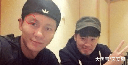 男明星卸妆后样子，看完以后保准你笑出猪声！！