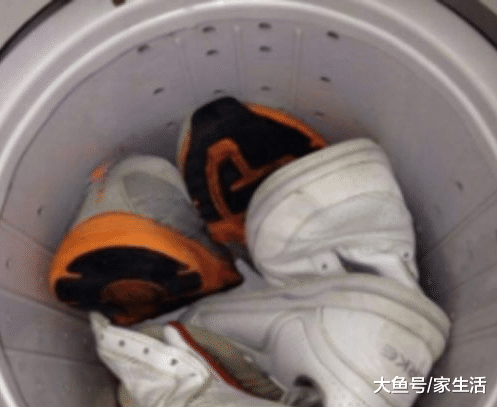 洗衣機能洗鞋子嗎？聽保潔阿姨說完，才懊悔沒早知道