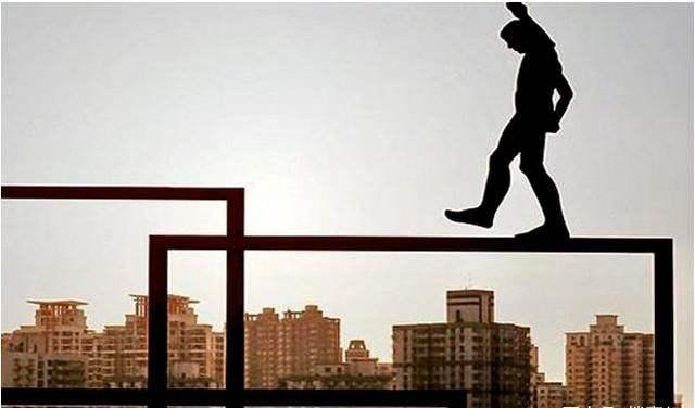 没买房的欢呼吧！国家多次表态释放重大信号，房价下跌大局已定？