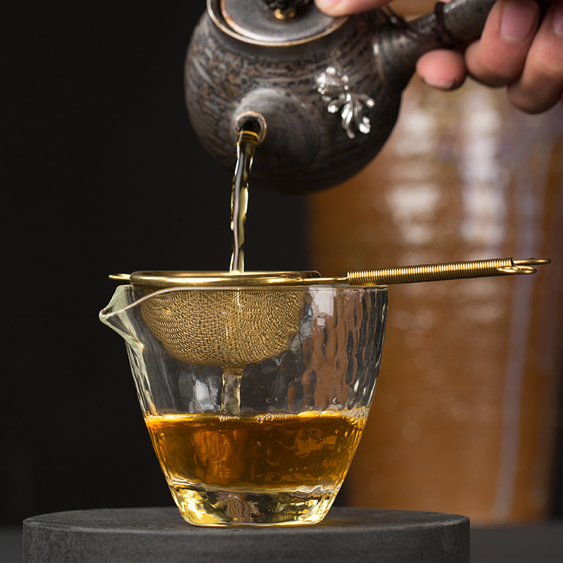 岳父闲来无事，在家捣鼓庭院，没想到竟改造成茶室！真是大开眼界