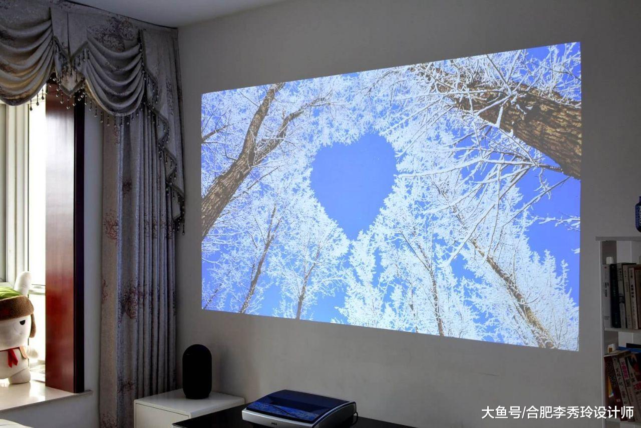 这个电视真神奇, 寿命能持续10万个小时, 节能环保! 媳妇怪我没早点买