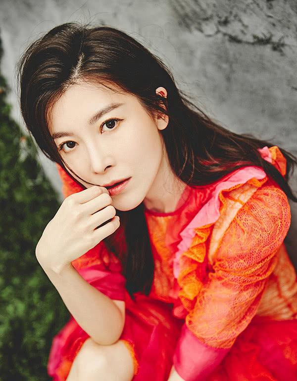 美了我的长公主，张棪琰红裙美照曝光娇俏灵动