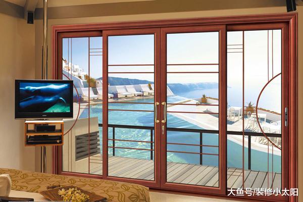 阳台不要装推拉门了，聪明人更爱这样设计，后悔我家发现太晚了