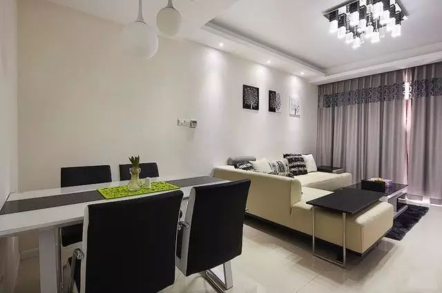 72平三居室小户型装修，实用简约而又大气的设计！