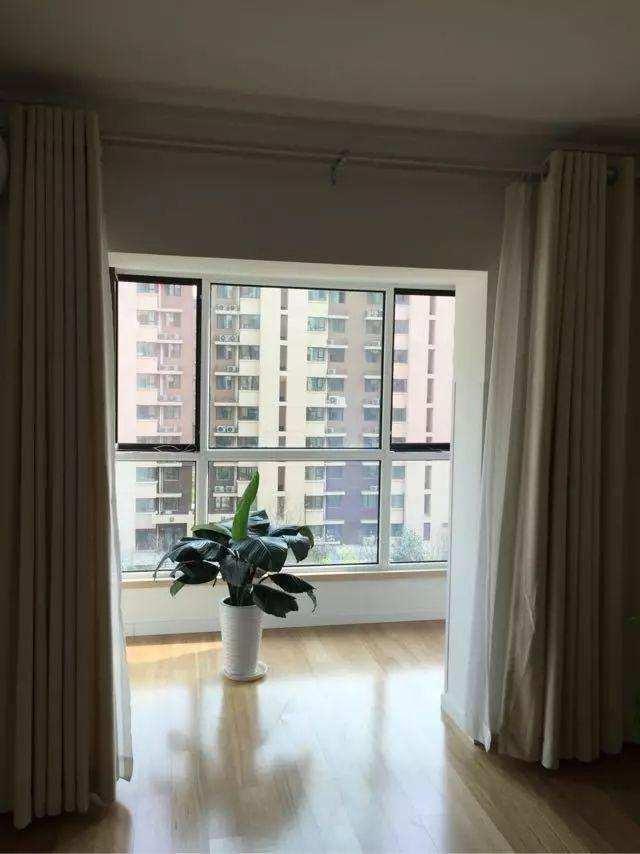 曬曬81平新房，帶家具9萬搞定，全屋木地板，不吊頂照樣好看！