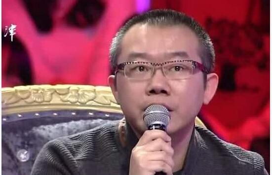 25岁帅哥狂追45岁大妈, 大妈一出场, 涂磊: 你配不上她!