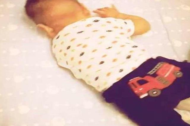 为什么宝宝睡着后满床滚，你想知道为什么吗？快看过来