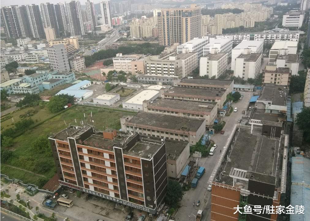 03年买的房子，眼看就要拆迁了， 原卖家居然也能分拆迁款