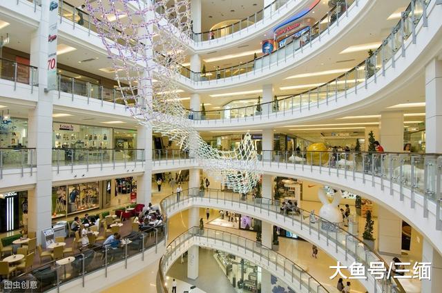 投资购物中心的商铺，为何会血本无归？4大问题揭开奥秘