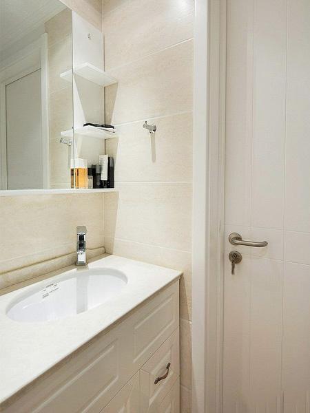 新房刚做完保洁，朋友说配色耐看 装修老师傅说很适合小户型